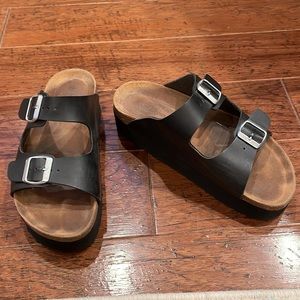 Elyma Platform Sandals